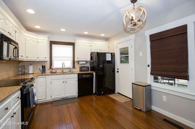 40 Tamarisk Ln, House other with 3 bedrooms, 2 bathrooms and 2 parking in Pinehurst NC | Image 4