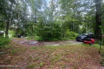 212 Sesame Street, House other with 3 bedrooms, 2 bathrooms and null parking in Middleburg FL | Image 3