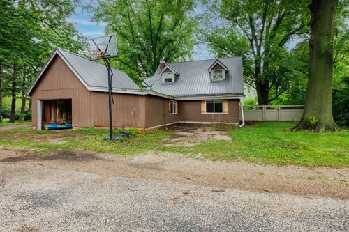 17366 Walden Rd, Hudson, IL, 61748-9123 | Card Image