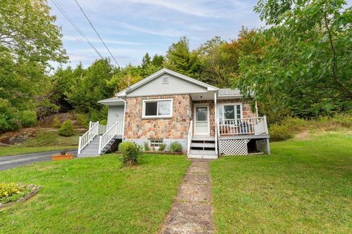 15 Breezy Lane, Lake Echo, NS, B3E1L9 | Card Image