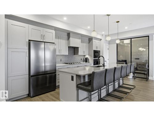 311-7463 May Common Nw, Edmonton, AB, T6R0X1 | Card Image