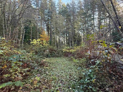 1594 Cemetery Rd, Gibsons, BC, V0N1V2 | Card Image