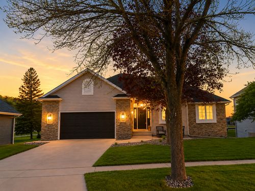 2945 Stonegate Ct Sw, Rochester, MN, 55902-4257 | Card Image