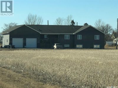 18 1 St St E, House other with 5 bedrooms, 3 bathrooms and null parking in Colgate SK | Image 2