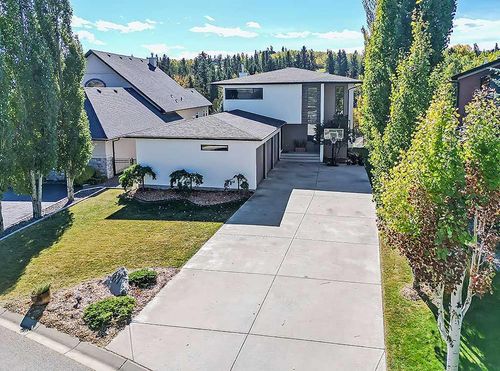 471 Rodeo Ridge, Calgary, AB, T3Z3G2 | Card Image