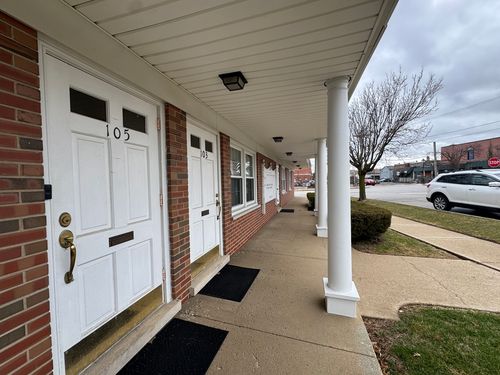 103-103 Orchard Ter, Lombard, IL, 60148-2218 | Card Image