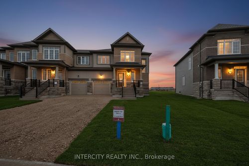 13 Avalon Dr, Wasaga Beach, ON, L9Z0M2 | Card Image