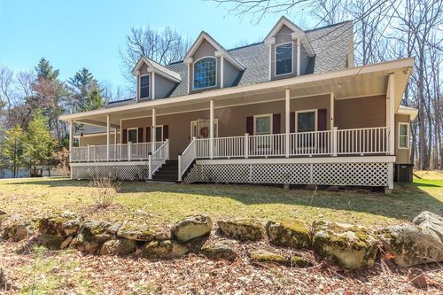 28 Fairway Dr, Merrimack, NH, 03054-2622 | Card Image