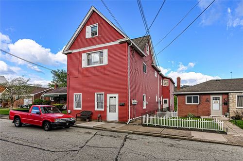 222 Adrian Ave, Trafford, PA, 15085-1085 | Card Image