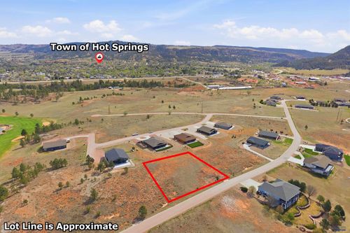 315 Meadowlark Dr, Hot Springs, SD, 57747-5204 | Card Image