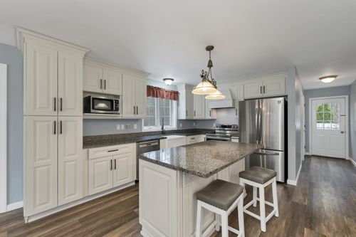 36 Wallingford Rd, Milford, NH, 03055-3559 | Card Image