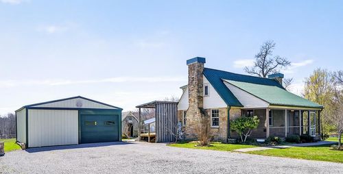 910 Highland Ln, Crossville, TN, 38555-1464 | Card Image
