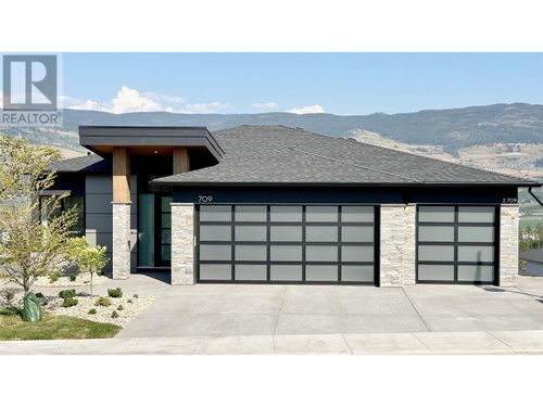 709 Carleton St, Kelowna, BC, V1V0A8 | Card Image