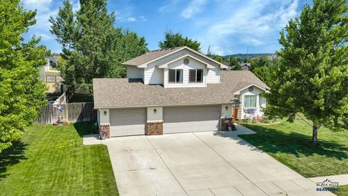 7120 Castlewood Dr, Summerset, SD, 57718-9709 | Card Image