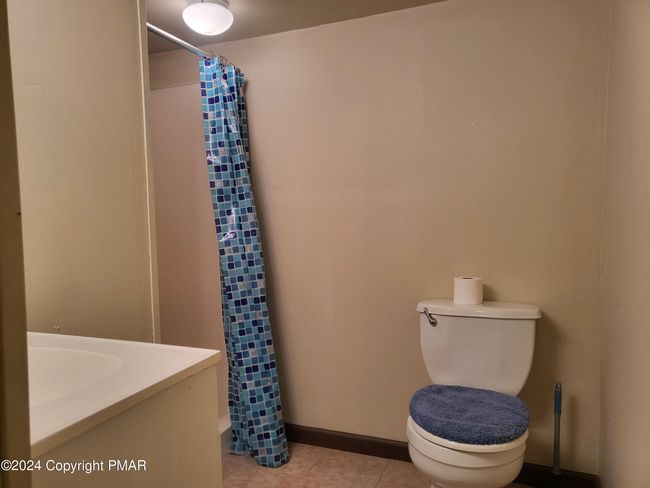 Lower Level Bathroom | Image 23