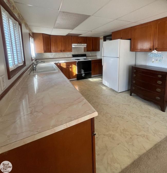 Includes Appliances | Image 13