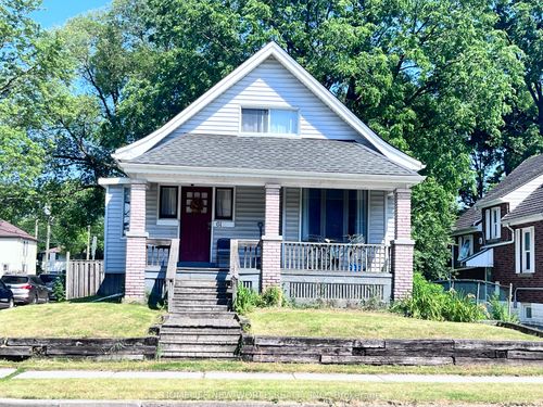 61 Broadway Ave, Hamilton, ON, L8S2V9 | Card Image