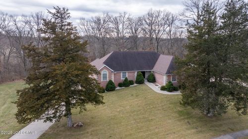 2328 Green Meadow Dr, Jefferson City, MO, 65101-2300 | Card Image