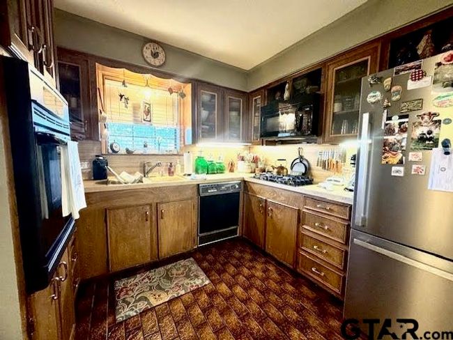 12239 Lovers Ln, House other with 3 bedrooms, 2 bathrooms and null parking in Larue TX | Image 21