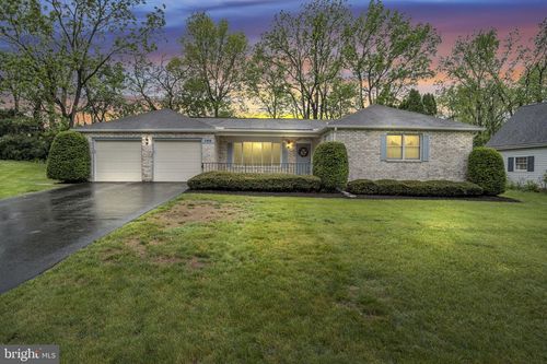 198 Acre Dr, CARLISLE, PA, 17013-4295 | Card Image
