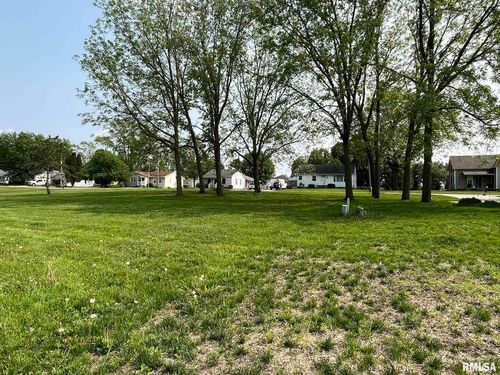 629 W Wells St, Geneseo, IL, 61254 | Card Image