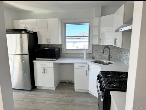 3-1515 209th Street, New York, NY, 11360 | Card Image