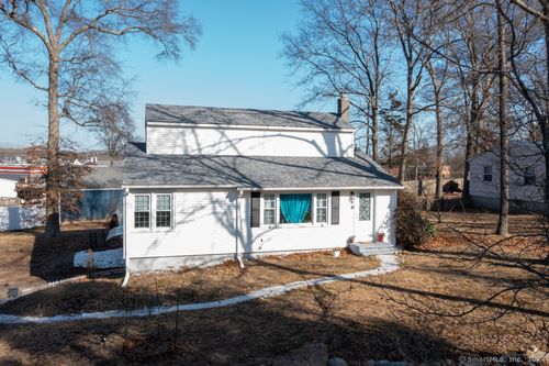 10 Beach Park Road, Clinton, CT, 06413 | Card Image