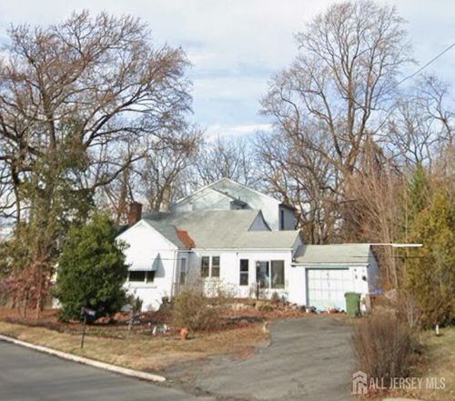 784 New Durham Rd, Edison, NJ, 08817-2831 | Card Image