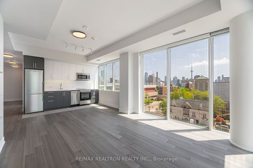 710-664 Spadina Ave, Toronto, ON, M5S2H7 | Card Image