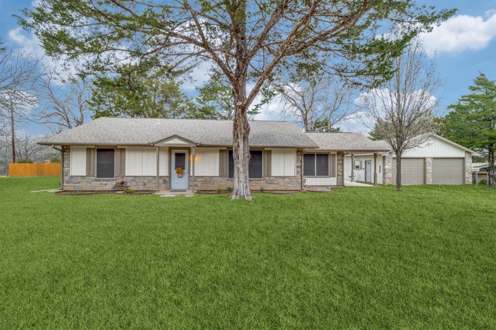 Toy Ln, Pottsboro, TX 75076