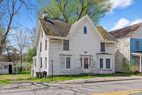 43 E Main St, Washingtonville, NY, 10992-1212 | Card Image