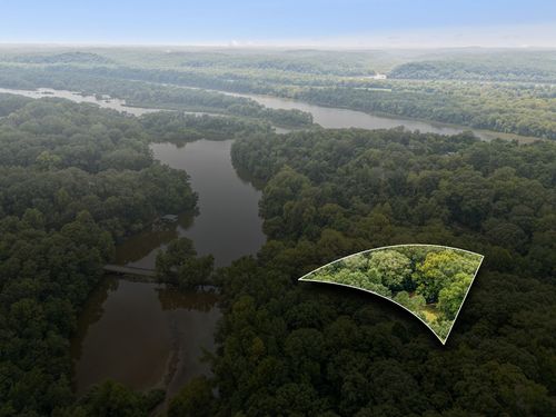111 Mud Hill Rd, Dover, TN, 37058-5809 | Card Image
