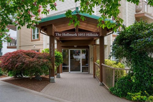 204-1055 Hillside Ave, Victoria, BC, V8T2A4 | Card Image