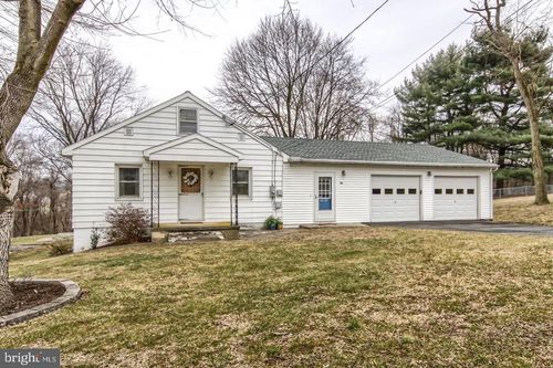 92 Pepper Ave, ENOLA, PA, 17025-2011 | Card Image
