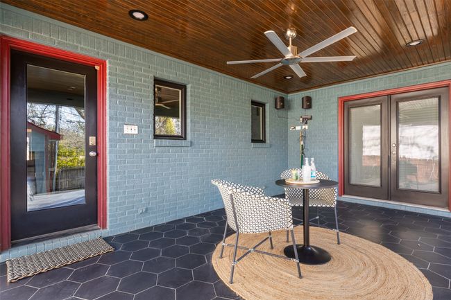 Covered patio | Image 29