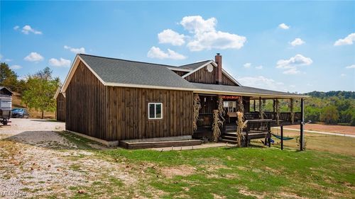 18513 Hobbler Ln, Lore City, OH, 43755-9787 | Card Image