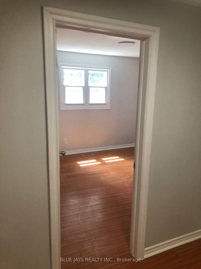 APT-2 - 60 Main St E, Home with 2 bedrooms, 1 bathrooms and 1 parking in Southgate ON | Image 10