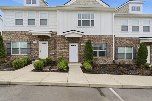 136 Dry Creek Commons Dr, Goodlettsville, TN, 37072-2241 | Card Image