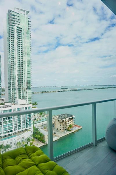 1805 - 601 Ne 27 Th St, Condo with 1 bedrooms, 1 bathrooms and null parking in Miami FL | Image 1