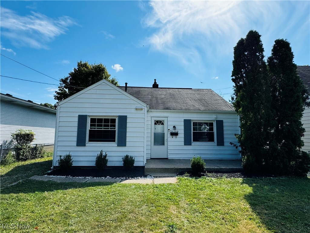 Reed Ave, Akron, OH 44306