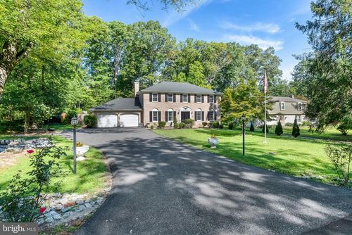 3237 Riverview Dr, TRIANGLE, VA, 22172-1421 | Card Image