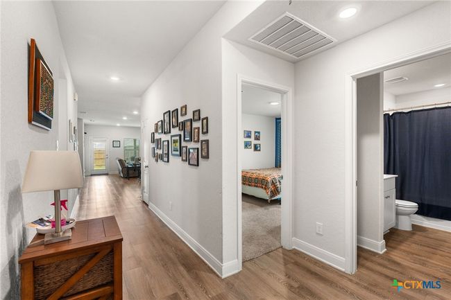 1444 Acorn Wood, House other with 4 bedrooms, 2 bathrooms and null parking in Seguin TX | Image 17