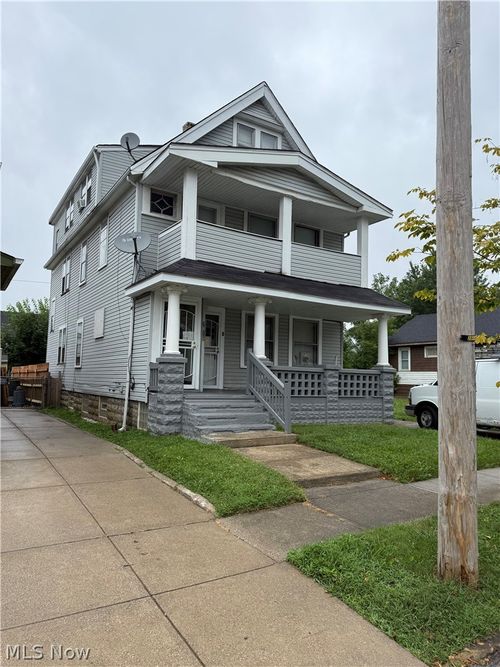 7819 Connecticut Ave, Cleveland, OH, 44105-5975 | Card Image