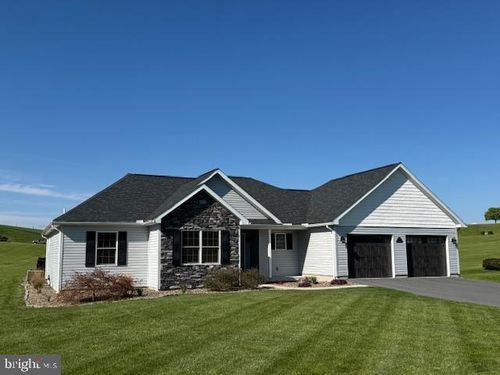 10 Harvest Dr, LEWISTOWN, PA, 17044-9267 | Card Image