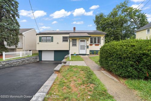 25 Terhune St, Bergenfield, NJ, 07621-2916 | Card Image