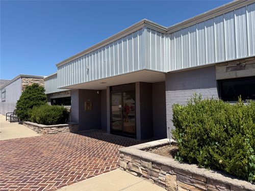 302 W Bdwy, Okemah, OK, 74859 | Card Image
