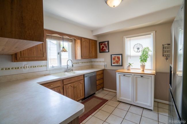 2905 (17).jpg | Image 12