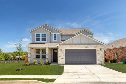 7010 Walkers Loop, San Antonio, TX, 78233-3030 | Card Image