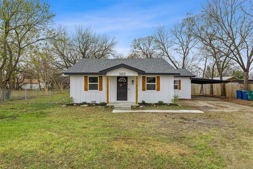 302 Suzanne St, Palmer, TX, 75152-9693 | Card Image