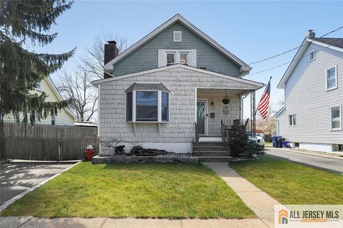 13 Buchman St, Piscataway, NJ, 08854-1403 | Card Image